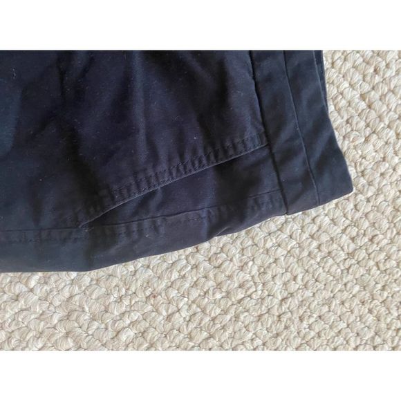 Gap Factory City 3 Inch Short- Size 6 - Picture 4 of 6